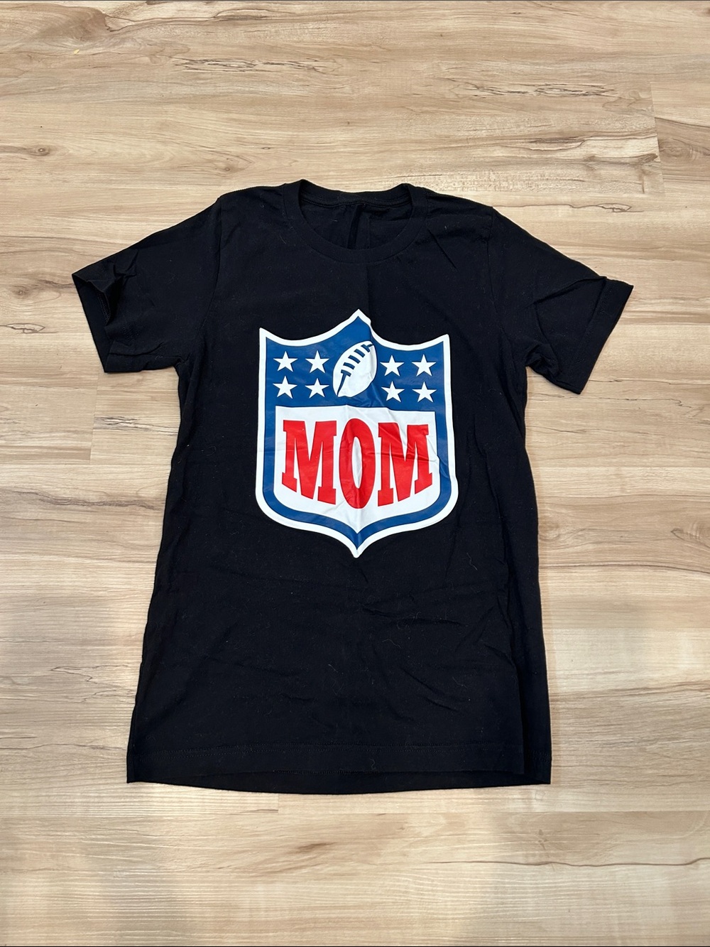 'MOM' Football Shield Graphic Tee